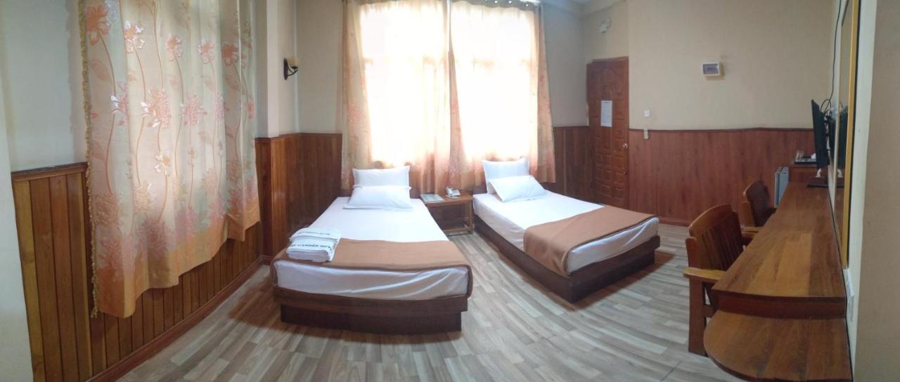 Jade Garden Hotel Баго Екстер'єр фото
